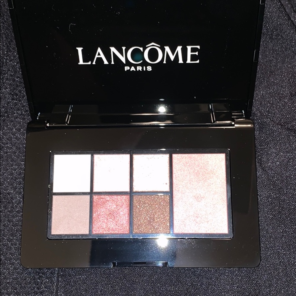 Lancôme eyeshadow pallette 6 shadow and 1 blush